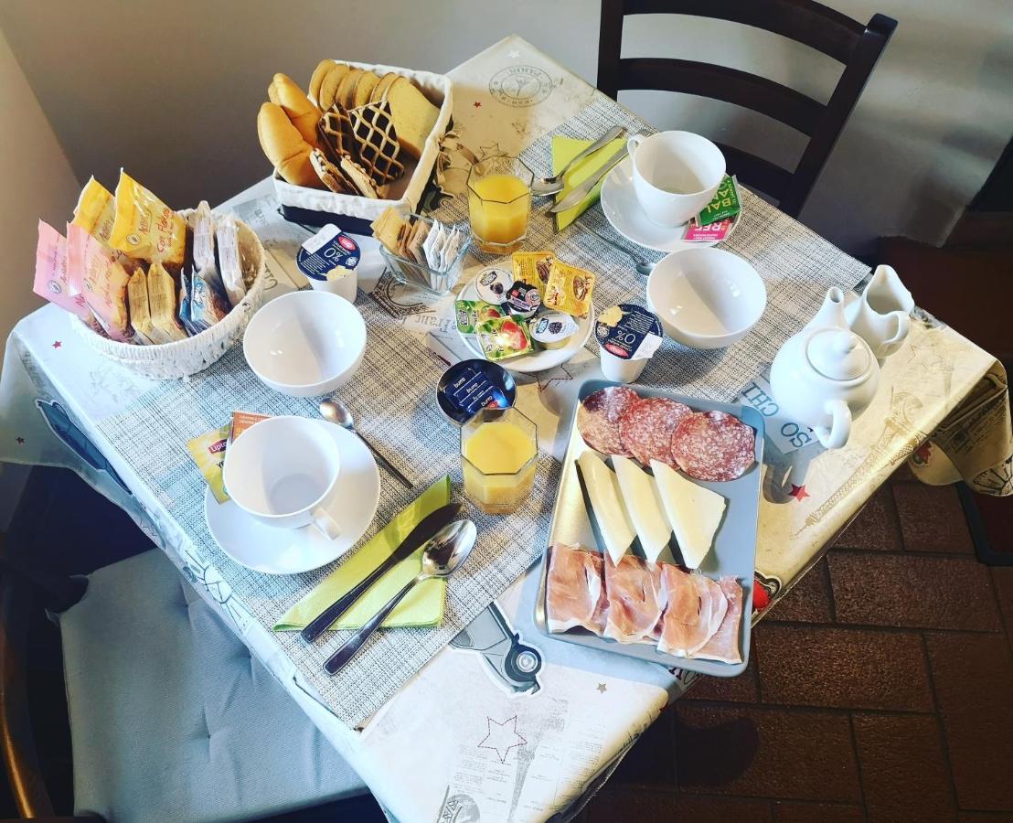 Montechiari In Chianti Bed & Breakfast เกรเว อิน เคียนตี ภายนอก รูปภาพ